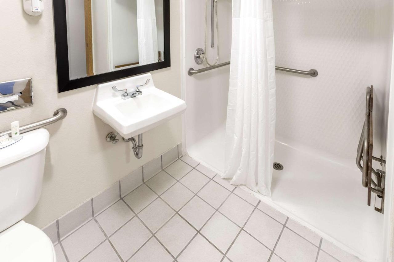 Quality Inn Rochelle Exteriör bild